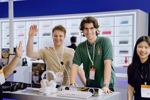 迈从 MCHOSE 亮相香港环球资源消费电子展，双料大奖彰显国际竞争力 