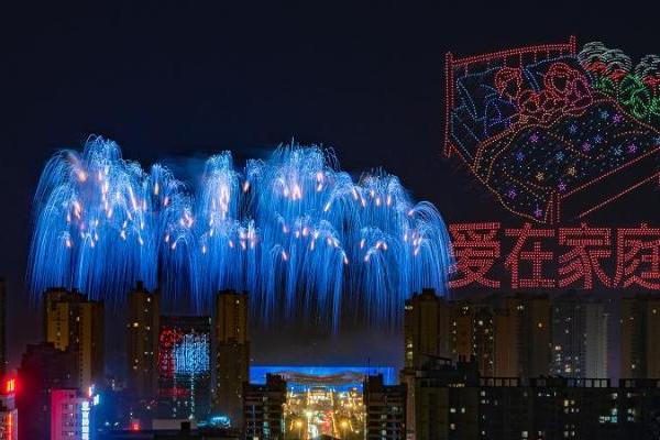 从一场焰火到一场庆典：看梦洁70周年的“坚守”与“焕新” 