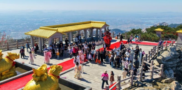 登蒙山天地宽——沂蒙山龟蒙景区五一推出“仙翁邀你上春山”主题活动 
