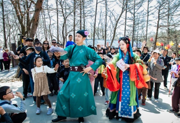 登蒙山天地宽——沂蒙山龟蒙景区五一推出“仙翁邀你上春山”主题活动 