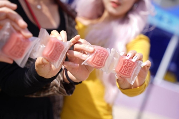 奔跑的你，美如西子｜2026杭州女子半程马拉松成功举办 