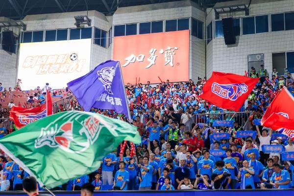 粤超赛事火热启幕！加多宝携手东莞队共赴绿茵之约！ 