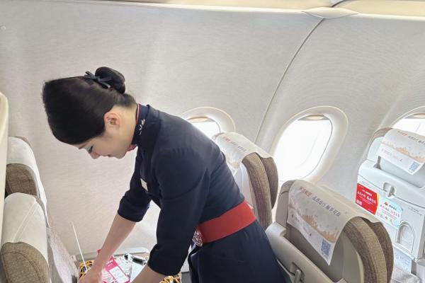 东航“宠物进客舱”升级推出宠物占座服务 