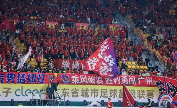 牵手2026粤超联赛，健力宝以四十载体育坚守助力南粤绿茵 