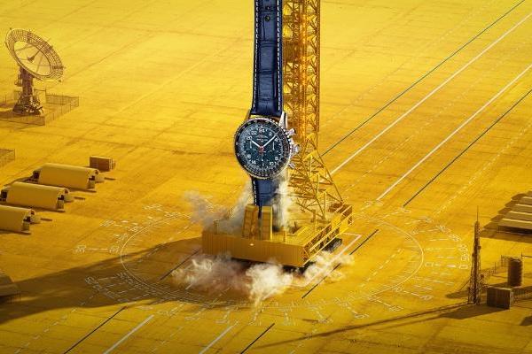 太空材质：百年灵推出陨石表盘 航空计时宇航员腕表阿尔忒弥斯2号限量版 