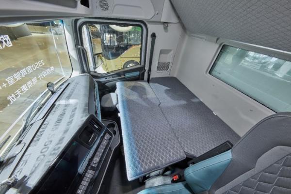 立高端新能源重卡标杆，启二十周年新程|欧航欧马可2026年一季度商务会胜利召开 