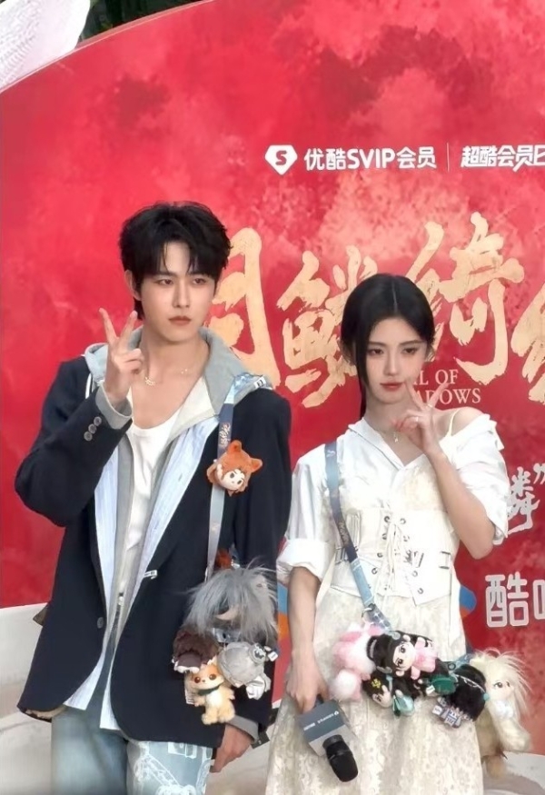 田嘉瑞、鞠婧祎带“娃”出镜～火速出圈 