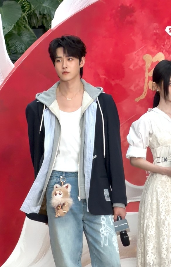 田嘉瑞、鞠婧祎带“娃”出镜～火速出圈 