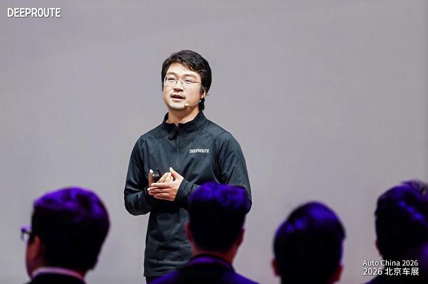 当一家公司只卖大脑：车展无车背后，是下一代出行的底层逻辑 