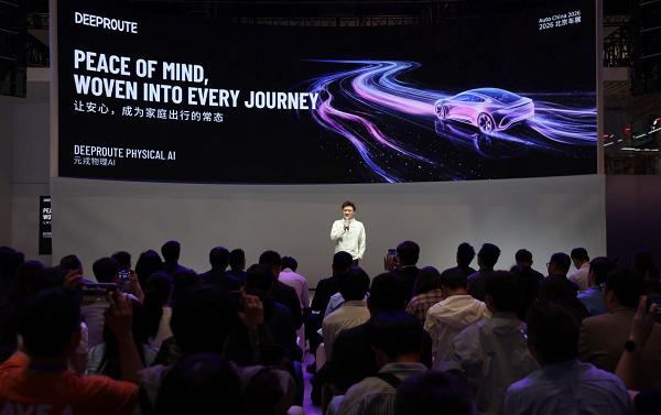当一家公司只卖大脑：车展无车背后，是下一代出行的底层逻辑 