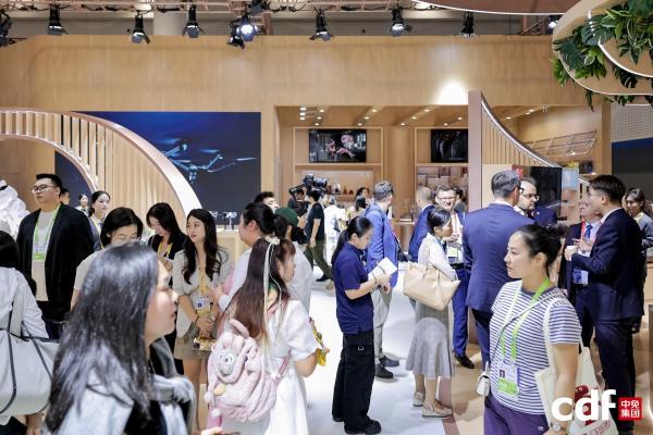搭乘消博会东风 中免海南六店联动引爆免税消费新热潮 