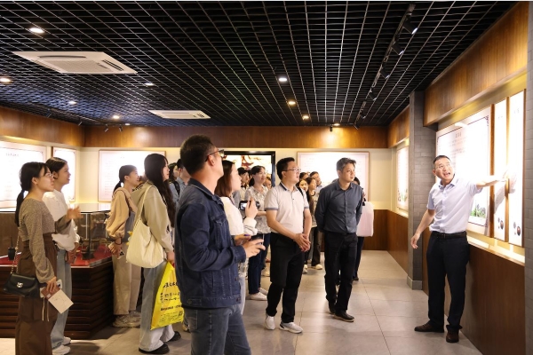 从一杯茶到一种生活方式：曦瓜大红袍品牌发展大会邀您共同见证 