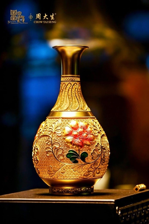 周大生×国家宝藏璀璨亮相第六届海南消博会 