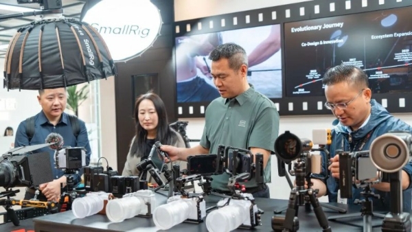 乐其创新SmallRig接待杭州照相机械研究所到访，共探影像场景产业合作新路径 