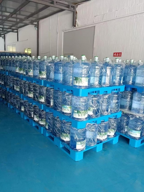 云洱雾山泉水：深岩涌泉，天然弱碱好水