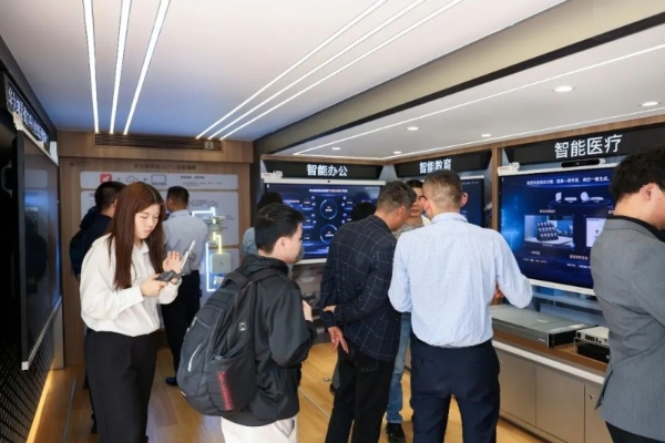 智汇彩云・数智赋能｜华为坤灵中国行2026・云南站圆满举办 