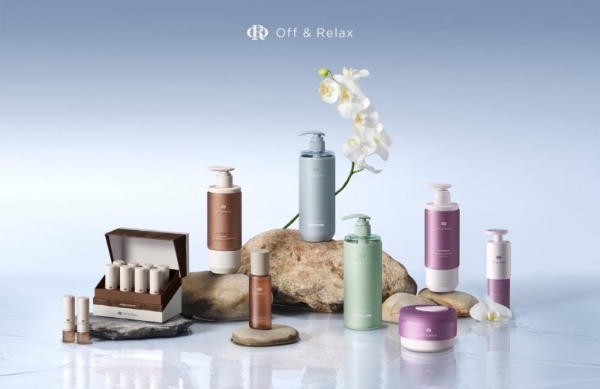 科研、数智与多品牌协同：珀莱雅如何在百亿大盘上构建增长“护城河”？ 