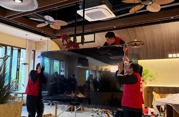 球赛看得清，必须百吋屏！ 宿迁进球京东买百吋电视享折上折 