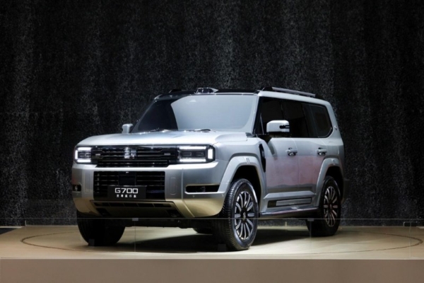 北京车展纵横G700全家族登场，原厂改装一步到位 