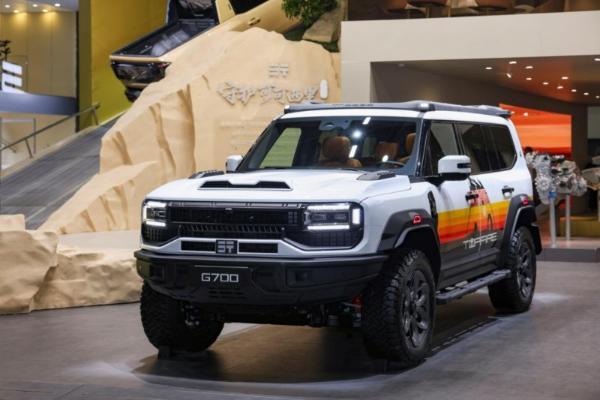 北京车展纵横G700全家族登场，原厂改装一步到位 