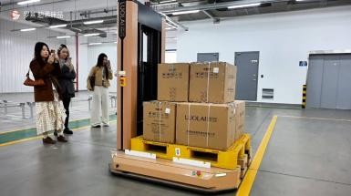 超柔安睡，智启新篇：罗莱携手“安睡体验官”，探访罗莱 智慧产业园  