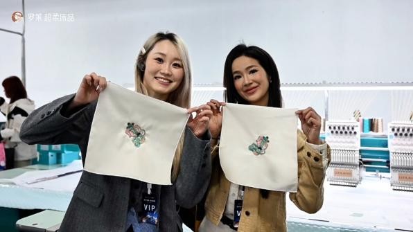 超柔安睡，智启新篇：罗莱携手“安睡体验官”，探访罗莱 智慧产业园  