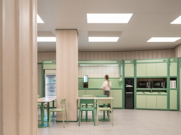  让绿色“住 ”进沙漠里 ：海友酒店出席蚂蚁森林十年庆 ，华住集团引领行业可持续发展 