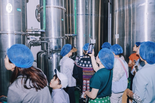 后辰贵州苗药新品发布会，吸引新华社现场“蹲守” 