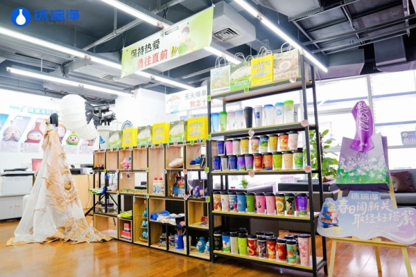 琉璃净品牌升级：如何将东方民族茶饮具象化表达 