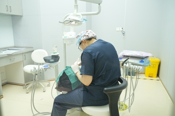 上海种植牙性价比推荐门诊—上海顾嘉口腔品牌升级 德国新品种植体发布 