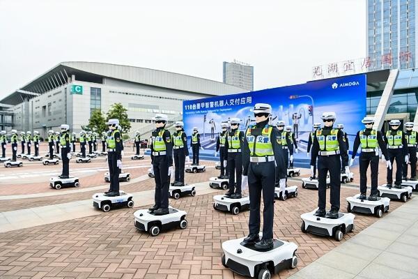 千台签约、百台交付：奇瑞墨甲机器人全面迈入规模化商用新阶段 