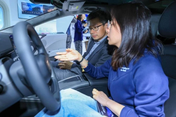 全球首个大规模量产AI Box亮相北京车展，面壁智能与英特尔持续深化端侧AI合作 