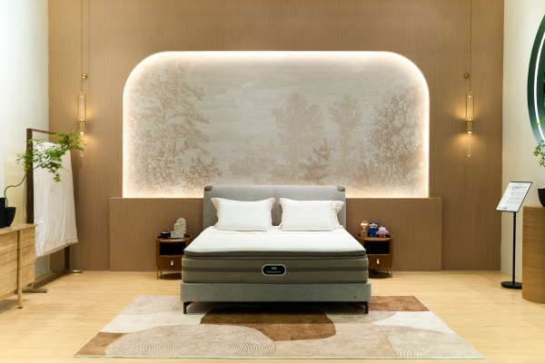 云端织白・美眠相伴丨Simmons席梦思携手深圳东海朗廷酒店 共启浪漫婚典新篇 