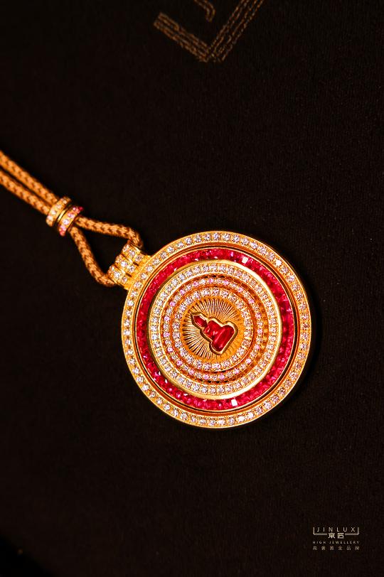 首店开业三天爆品售罄，本土高珠品牌展现强劲爆发力 