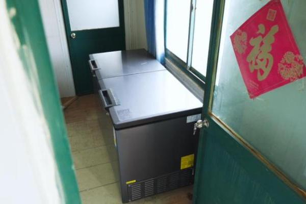 海尔鲜冻无霜冰柜入驻海拔4276米中科探珠穆朗玛基地 
