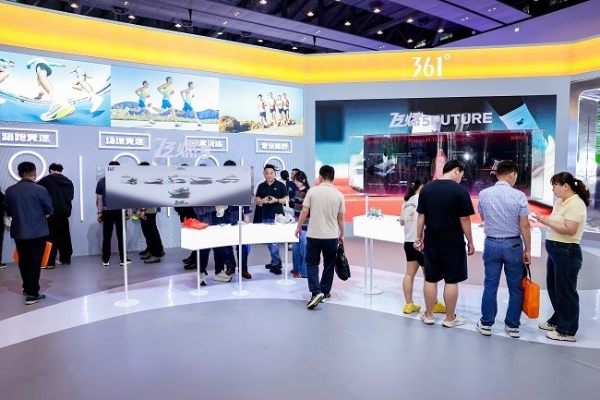 科技竞速，领跑未来：361°携前沿矩阵尖货亮相2026晋江鞋博会