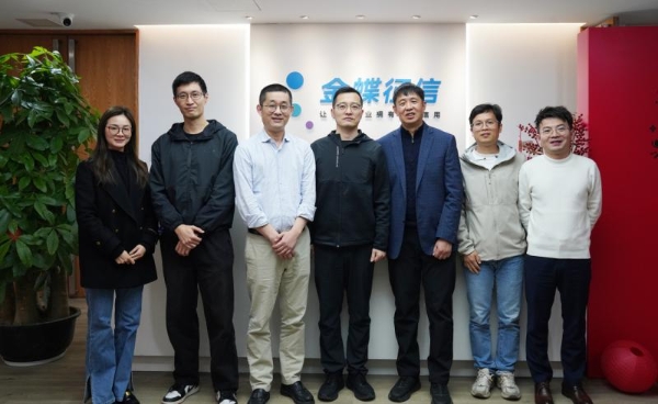 小雨点贷款母公司小雨点开启合作方深度走访 共谋小微金融发展新篇章 