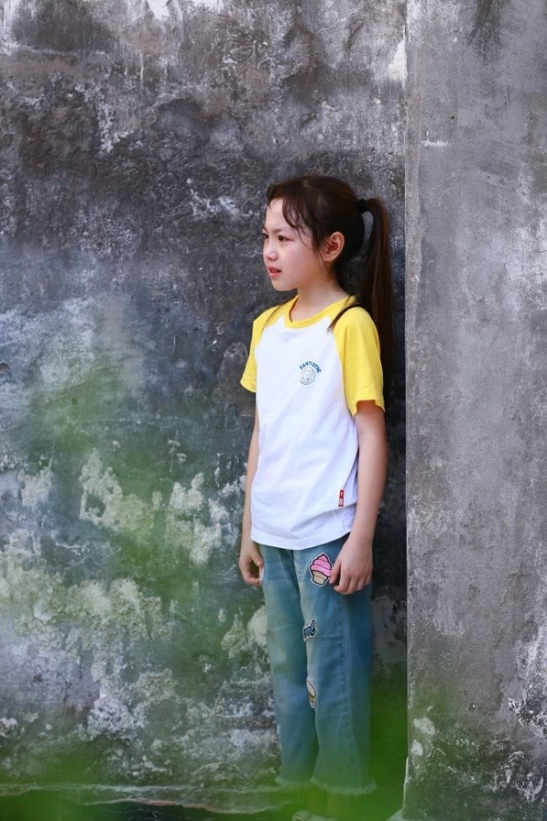 电影《午夜电梯》惊悚有料，童星张慧子女鬼造型震惊全场