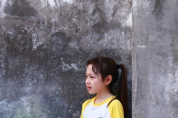 电影《午夜电梯》惊悚有料，童星张慧子女鬼造型震惊全场