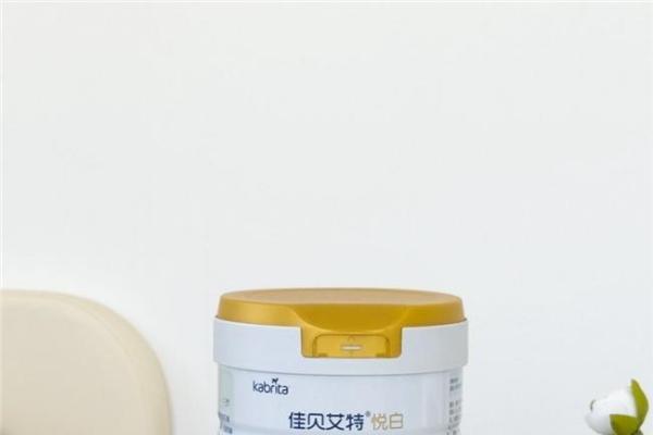 DHA奶粉选哪款？这几款解锁宝宝智慧成长之路 