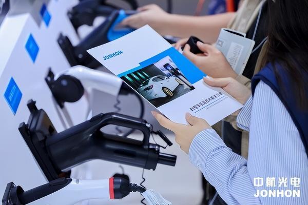 以全链路互连赋能智电新程 中航光电2026北京车展圆满收官 