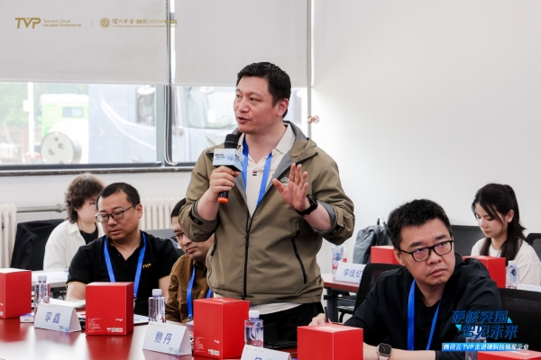 腾讯云TVP走进银河通用×NVIDIA×福田戴姆勒，解码AI驱动产业硬核突围之路 