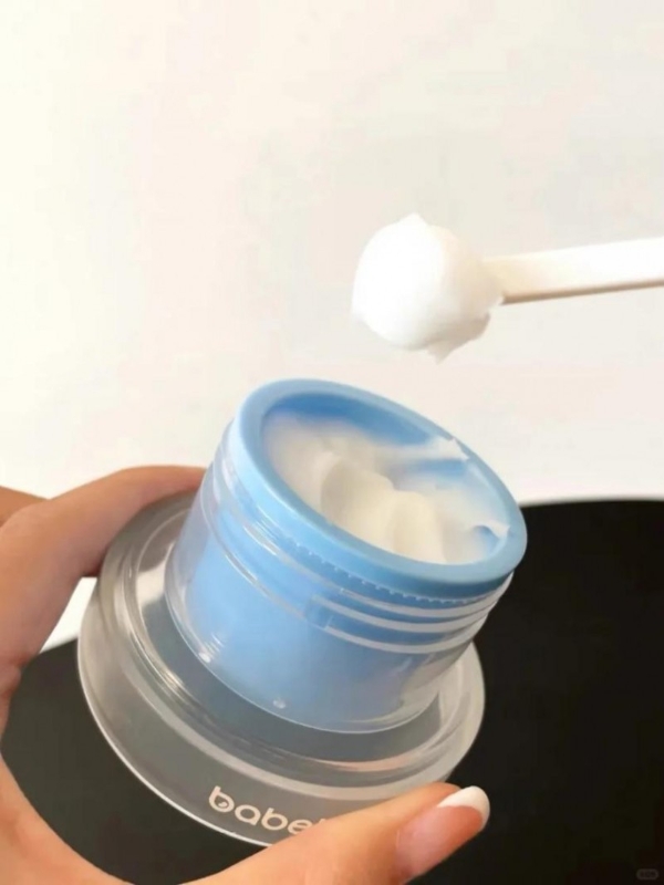 宝宝夏季面霜怎么选？8款热门产品实测，清爽不闷肤才是王道 