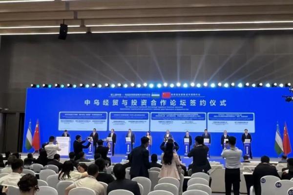 深耕中亚 共赢未来 信然压缩机亮相乌兹别克斯坦经贸论坛 重磅签约夯实跨国合作