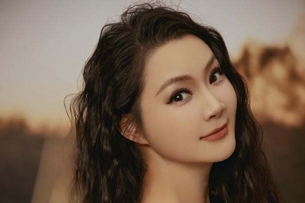 人文赋能AI技术革新 赵佳音打造精细化人机互动全新架构