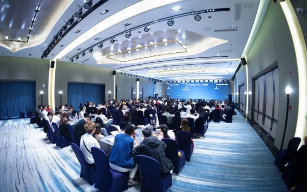 华盛美业：跳出“快慢之争”，重新定义美业的经营节奏 