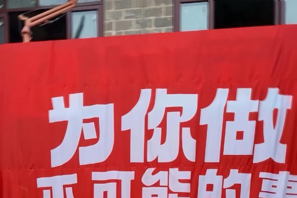 30年守护98位老人68个孩子！美的携吴克群公益走进广西记录“爱心妈妈”温暖故事 