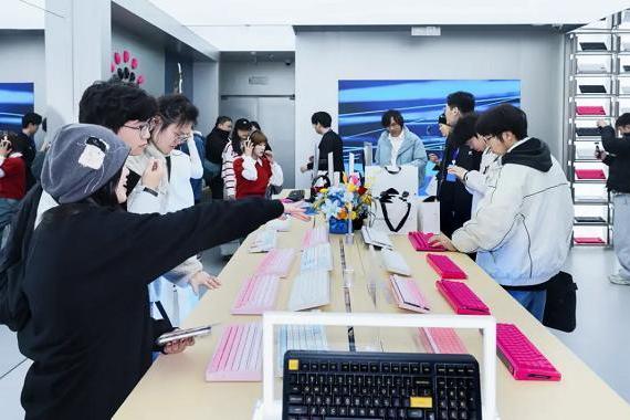 爆款已成矩阵，迈从四大外设品类均现百万销量单品 
