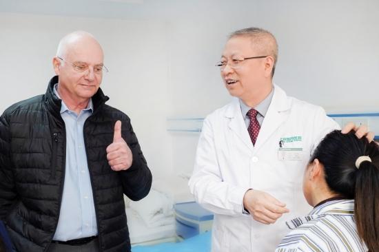 暑期诊疗正当时，北京国丹医院助力青少年白癜风科学治疗 