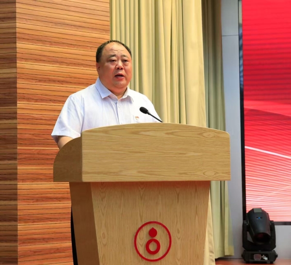 中华全国总工会授予第六中药厂 “全国五一劳动奖状” 